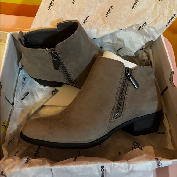 Sonoma Tan Ankle Boots - Picture 1 of 5